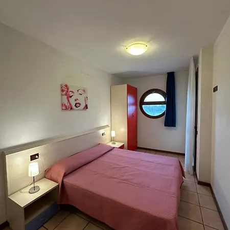 Villaggio Ai Ginepri Trilocale Superior Con 2 Bagni カオルレ