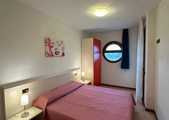 Villaggio Ai Ginepri Trilocale Superior Con 2 Bagni カオルレ